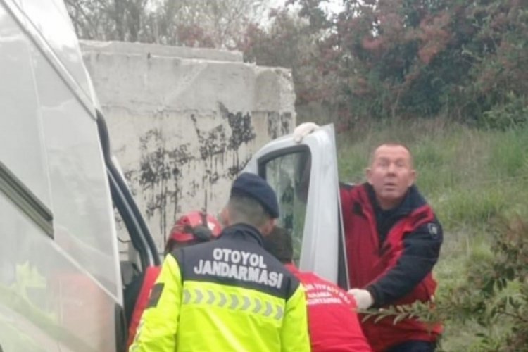 Balıkesir'de feci kaza! &Ouml;l&uuml; ve yaralılar var...