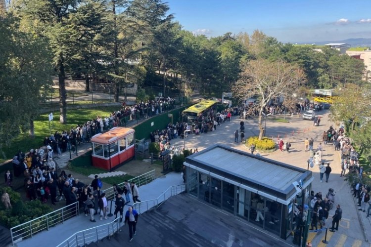 Bursa'da 400 TL'den 100 TL'ye d&uuml;şt&uuml;! Kuyruğun ucu g&ouml;r&uuml;nmedi
