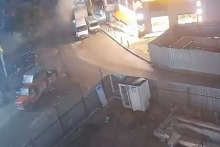 Gebze'deki binanın &ccedil;&ouml;kme anı kameraya saniye saniye yansıdı!