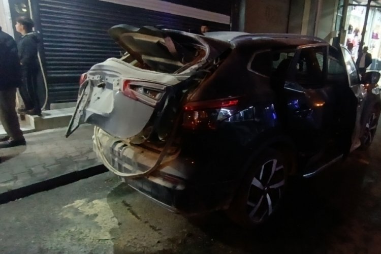 Otomobilde gaz sıkışması sonucu patlama: 1 yaralı
