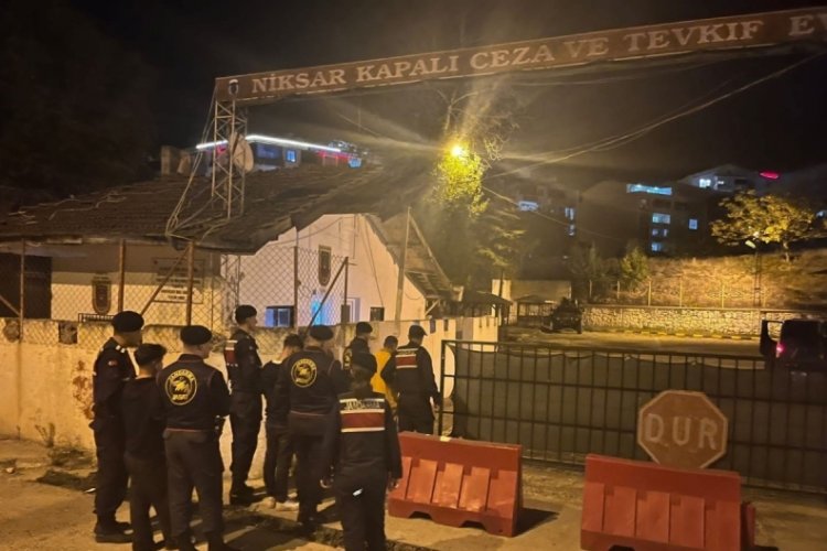 Hırsızlar su&ccedil;&uuml;st&uuml; yakalandı!