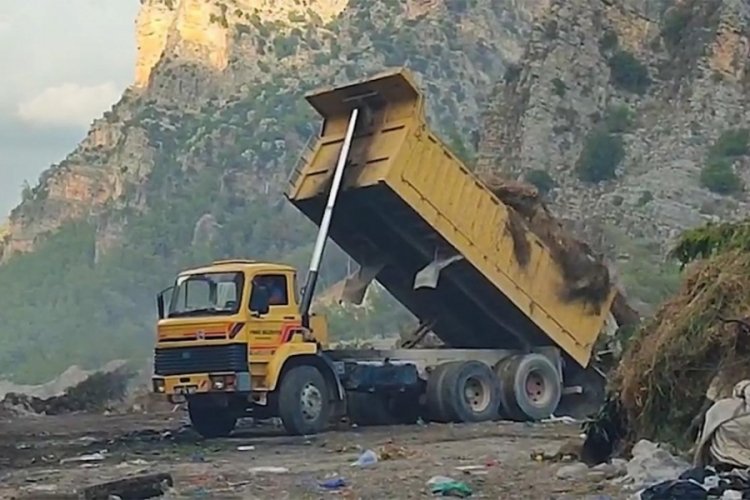 Antalya'da &ccedil;evreyi kirleten iki belediyeye 3,7 milyonluk ceza
