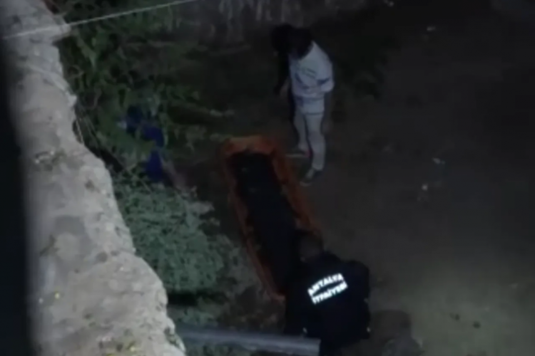 Rus turist Antalya'da &ouml;l&uuml;mden d&ouml;nd&uuml;!