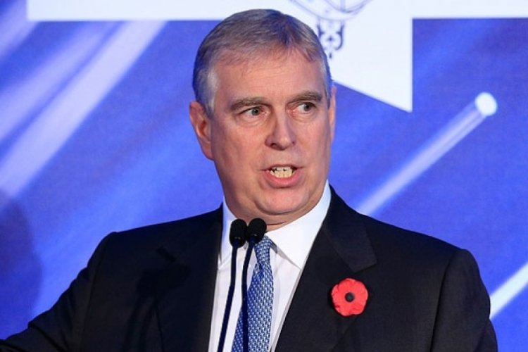 İngiltere Kralı Charles, kardeşi Prens Andrew'un &uuml;nvanlarını geri aldı