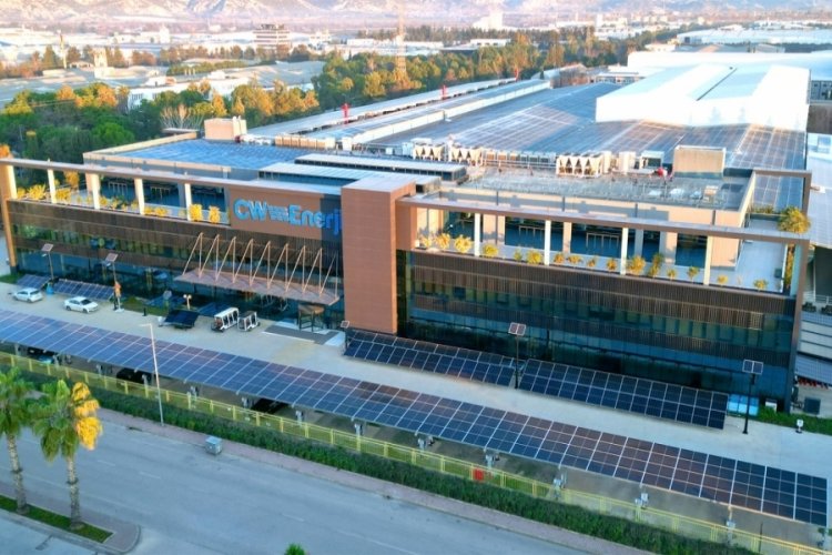 CW Enerji'ye Kariyer.net'ten 'İnsana Saygı &Ouml;d&uuml;l&uuml;'
