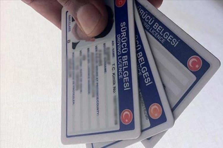 Eski tip ehliyetlerin ge&ccedil;erliliği sona erdi