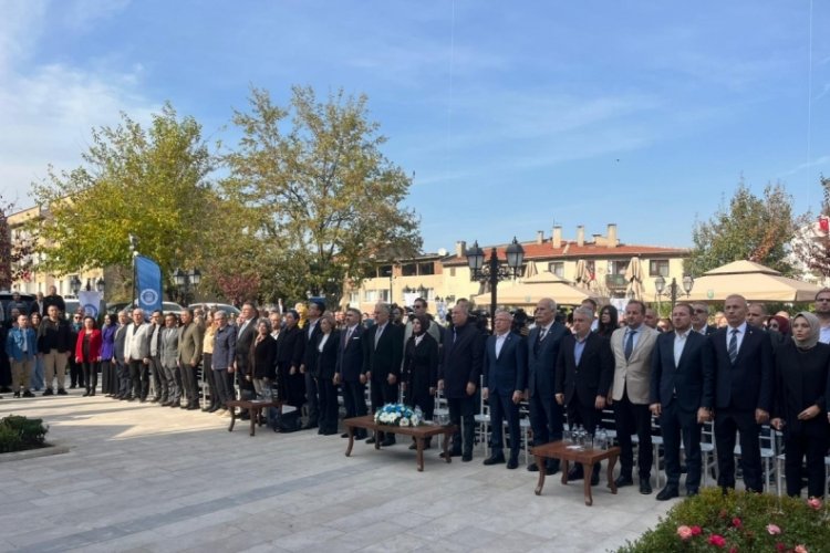 Bursa'da kültür ve düşünceye yeni bir merkez! Alev Alatlı Şehir Düşünce ve Sanat Merkezi açıldı...