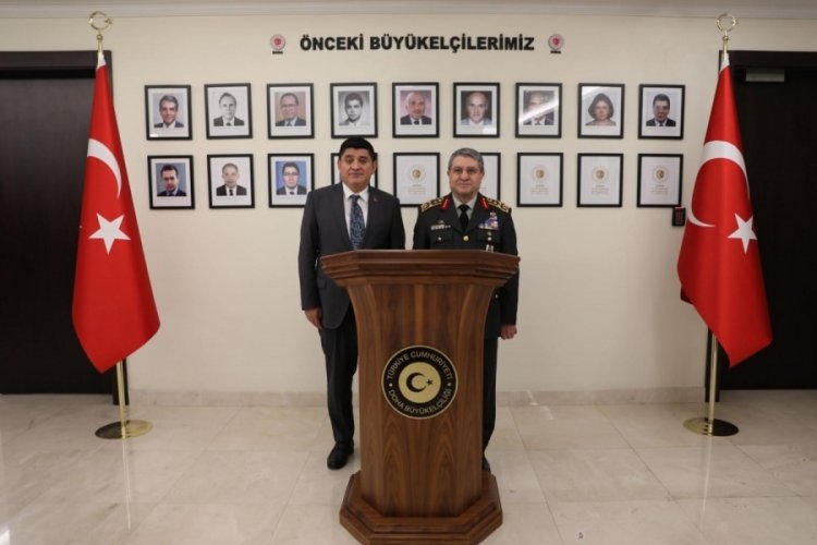 Genelkurmay Başkanı Bayraktaroğlu, Katar'da