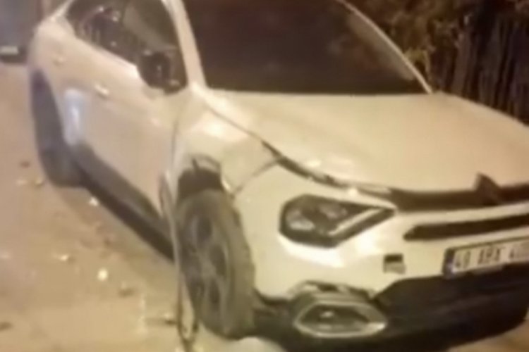 Alkoll&uuml; s&uuml;r&uuml;c&uuml; 5 araca &ccedil;arparak ka&ccedil;tı