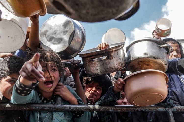 Gazze'de ateşkese rağmen "a&ccedil;lık kuyrukları" devam ediyor