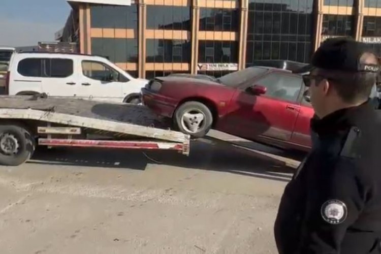 Ankara'da hurda ara&ccedil; temizliği; 13 ara&ccedil; trafikten men edildi