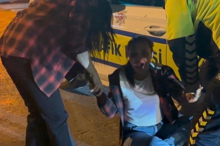 Polisin alkoll&uuml; yolcuyla imtihanı kamerada