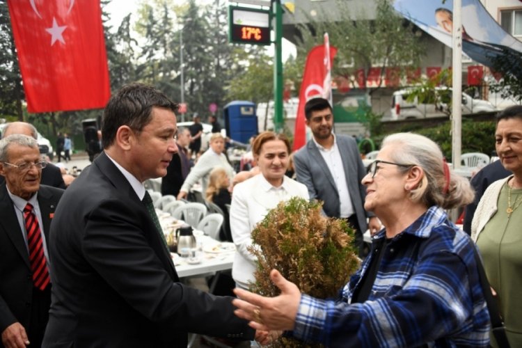 Başkan Erkan Aydın g&ouml;n&uuml;llere dokundu