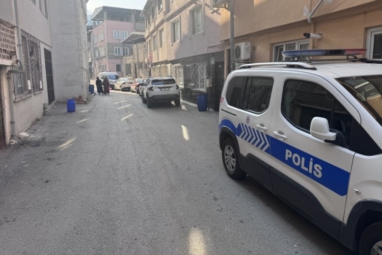 Bursa'da birlikte yaşadığı kadını &ouml;ld&uuml;ren zanlı tutuklandı