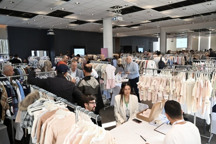 Cezayir'de Bursa R&uuml;zg&acirc;rı esiyor