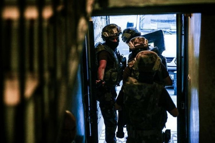 3 ilde 'Yolyemezler' su&ccedil; &ouml;rg&uuml;t&uuml;ne operasyon: &Ccedil;ok sayıda kişi g&ouml;zaltında
