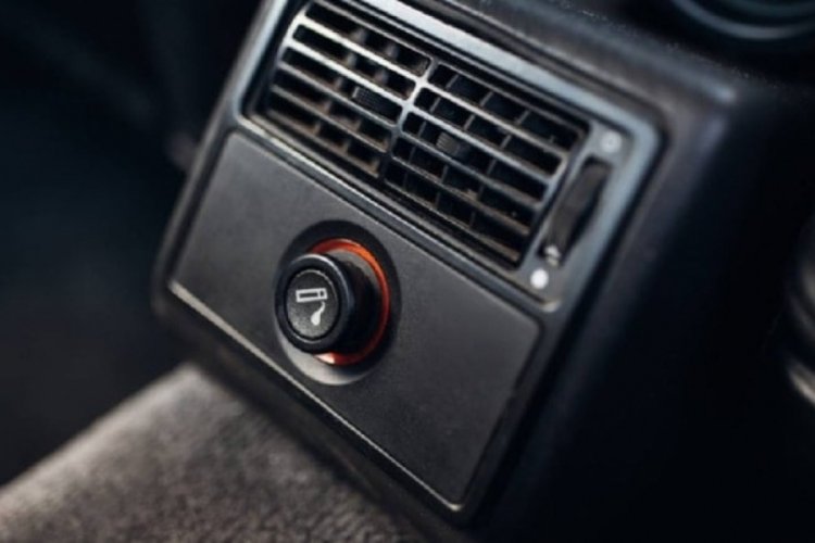 Araç çakmağını kullanırken 2 kere düşünün: Arabayı anın...