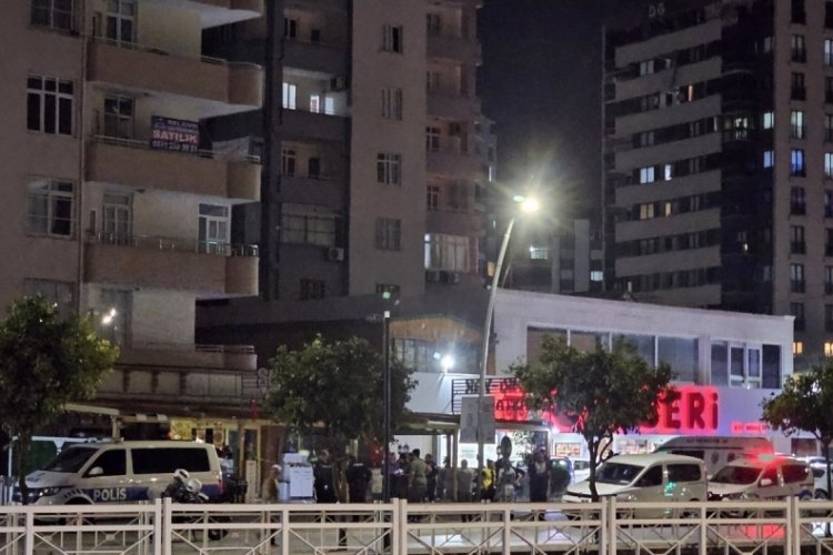 Alacak-verecek kavgasında akrabasını pompalı t&uuml;fekle yaraladı