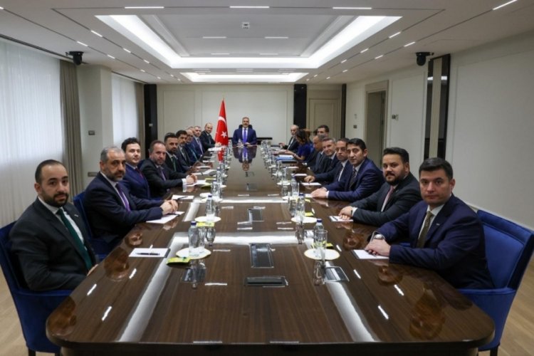 Bakan Fidan, M&Uuml;SİAD Genel Başkanı &Ouml;zdemir'i kabul etti