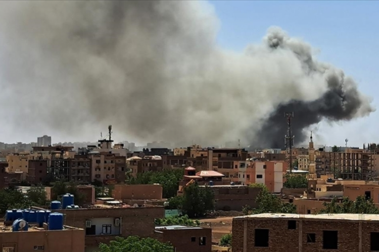 ABD'nin ateşkes isteği kabul g&ouml;rd&uuml;! Sudan'da &ccedil;atışmalar şimdilik durdu...