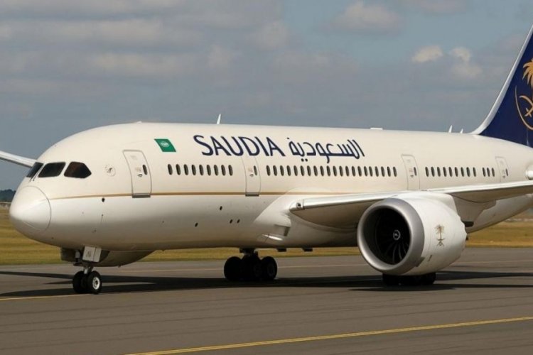 Suudi Arabistan u&ccedil;ağına bomba ihbarı! B&uuml;y&uuml;k panik yaşandı
