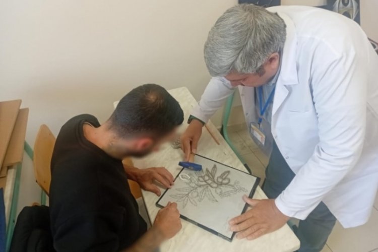 Bursa'da h&uuml;k&uuml;ml&uuml;ler ''Filografi'' &ouml;ğreniyor!