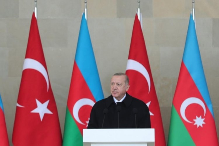 Cumhurbaşkanı Erdoğan Bak&uuml;'deki Zafer G&uuml;n&uuml; kutlamalarına katılacak