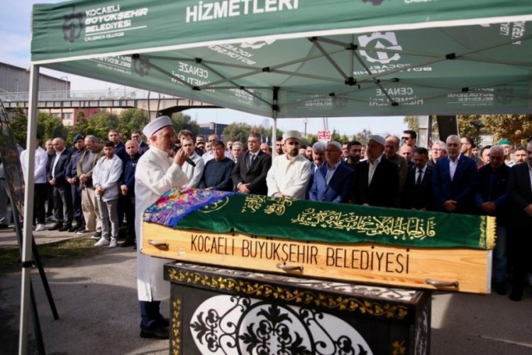 Fabrikadaki yangında hayatını kaybedenler son yolculuğuna uğurlandı