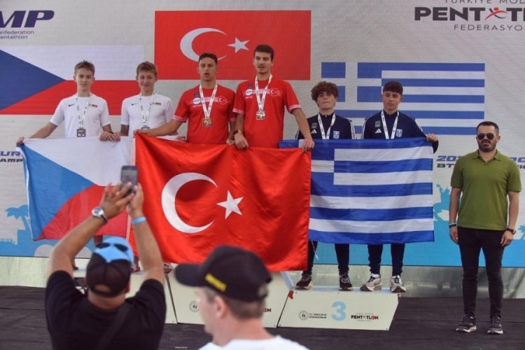 B&uuml;y&uuml;kşehir Belediyesporlu Kurtulan'dan 4 Avrupa şampiyonluğu