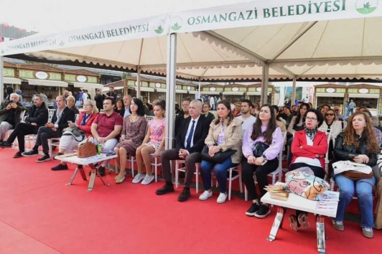 Edebiyatın kalbi 9 g&uuml;n boyunca Osmangazi'de attı