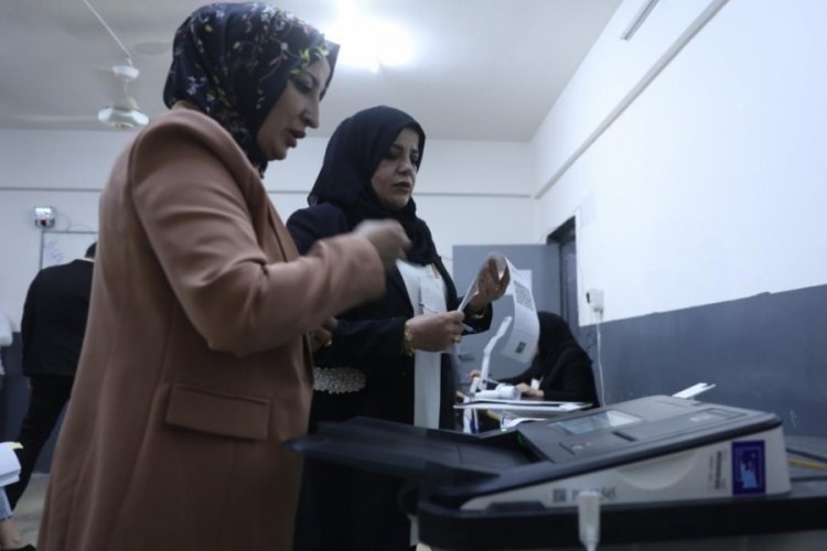 Irak'ta genel se&ccedil;imler i&ccedil;in oy kullanma işlemi sona erdi