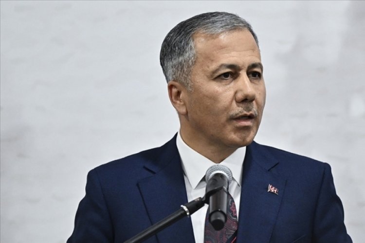 Bakan Yerlikaya'dan G&uuml;rcistan'da d&uuml;şen askeri u&ccedil;ak ile ilgili a&ccedil;ıklama!