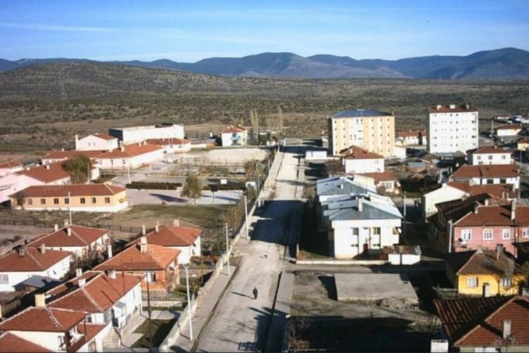 Kıbrıscık k&ouml;y olma tehlikesiyle karşı karşıya: Başkan g&ouml;zyaşlarını tutamadı