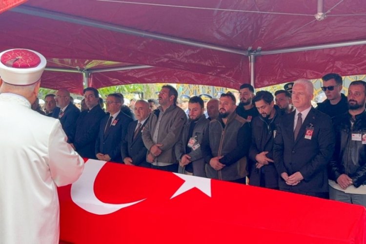 Kalp krizi ge&ccedil;irerek şehit olmuştu...Polis memuru son yolculuğuna uğurlandı