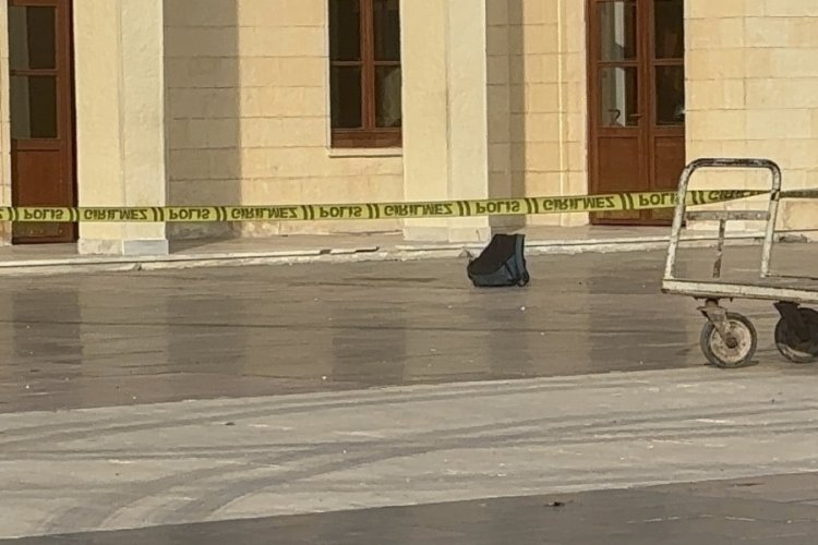 Gar istasyonunda ş&uuml;pheli &ccedil;anta paniği