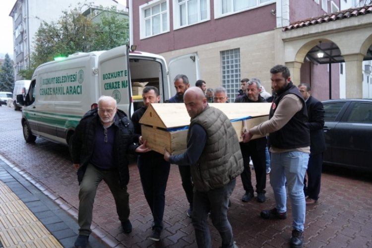 Dere yatağında cenazelerine ulaşılan anne ve oğlunun cenazesi il&ccedil;eye getirildi