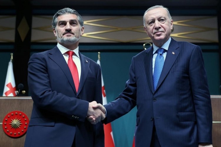 Cumhurbaşkanı Erdoğan, G&uuml;rcistan Cumhurbaşkanı Kavelashvili ile telefonda g&ouml;r&uuml;şt&uuml;