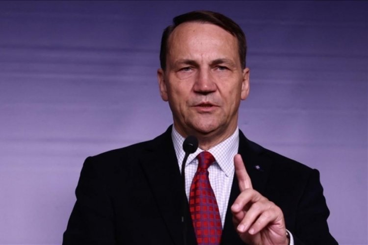 Polonya Dışişleri Bakanı Sikorski: Yeniden Rus s&ouml;m&uuml;rgesi olmaktansa ot yeriz