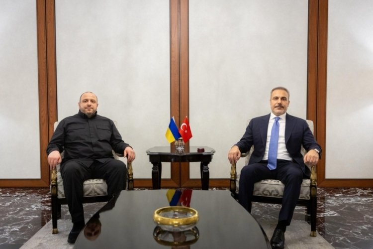 Bakan Fidan, Ukrayna Milli G&uuml;venlik ve Savunma Konseyi Sekreteri Umerov ile bir araya geldi