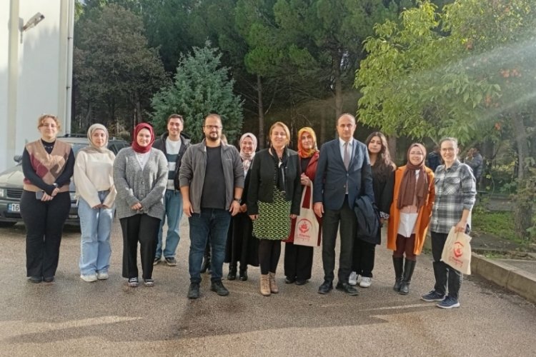 Bursa'da Aile Yılı etkinlikleri kapsamında y&uuml;ksek lisans &ouml;ğrencileriyle buluşuldu
