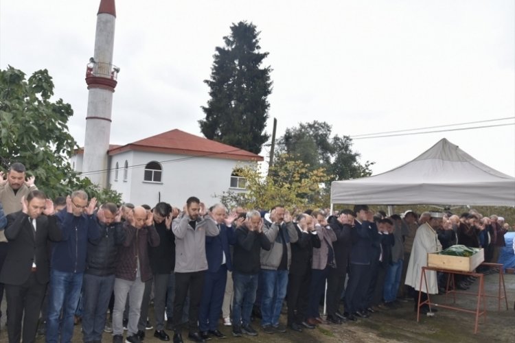 Teknesi alabora olmuştu! Cenazesi toprağa verildi...