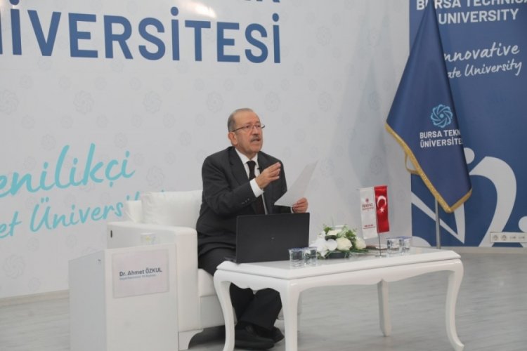 Bursa'da 'BT&Uuml; Konuşmaları'nın konuğu Dr. Ahmet &Ouml;zkul oldu