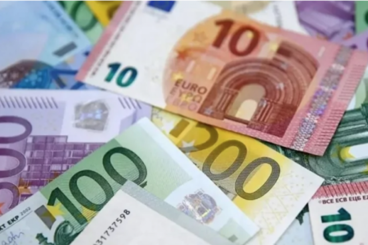 Bulgaristan'da memurlara 78 bin lira maaş