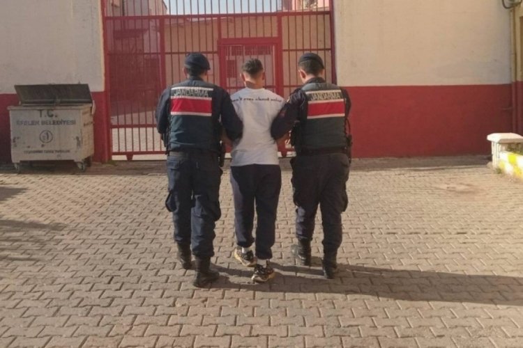 Kasten &ouml;ld&uuml;rme su&ccedil;undan aranan şahıs yakayı ele verdi