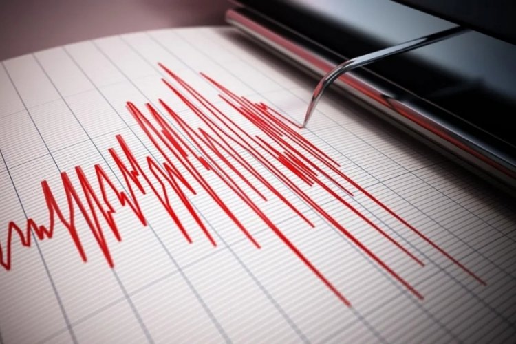 Balıkesir'de gece saatlerinde korkutan deprem