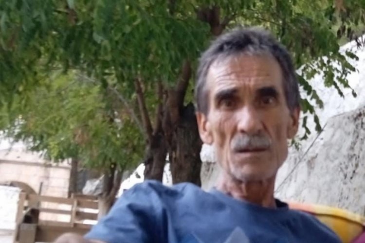 Devrilen trakt&ouml;r&uuml;n altında kalan s&uuml;r&uuml;c&uuml; hayatını kaybetti