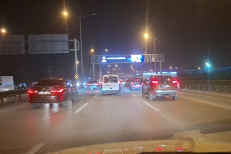Bursa'da milli m&uuml;sabaka sonrası yoğun trafik