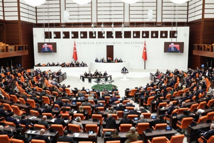 TBMM'de yoğun mesai devam ediyor
