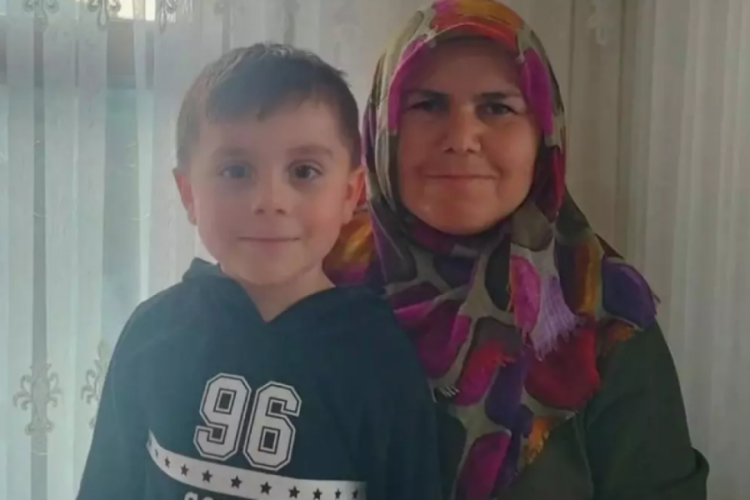 Deprem b&ouml;lgesine oyuncaklarını bağışlamıştı! 5 yaşındaki Osman i&ccedil;in kampanya