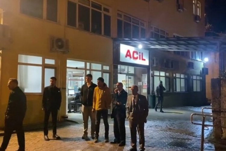 D&uuml;ğ&uuml;n yemeğinden zehirlenme ş&uuml;phesi: Yaklaşık 100 kişi hastaneye kaldırıldı